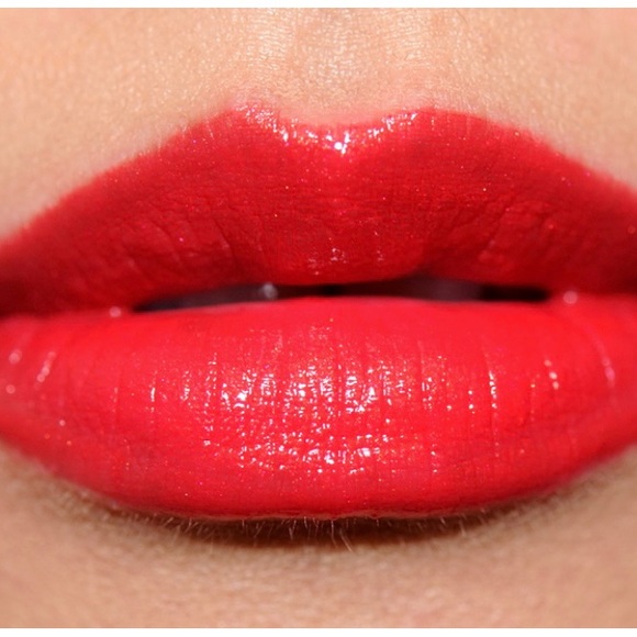 Sweet Guava
LAURA MERCIER LIP PARFAIT CREAMY COLOURBALM - Picture 3 of 7